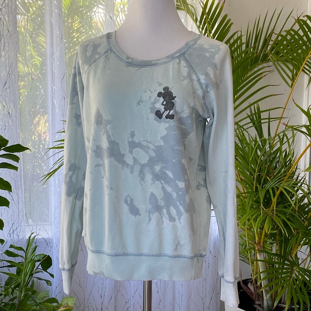 JUNK FOOD Disney Women’s Powder Blue Tie Die Mickey Mouse Sweater Small S